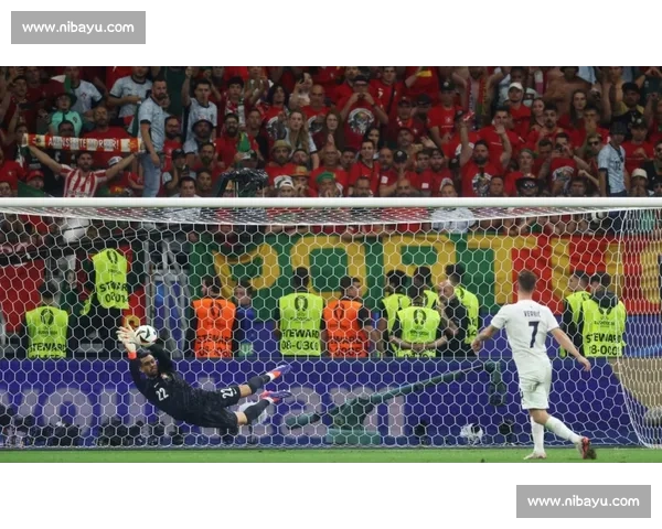 点球判罚争议背后的裁判尺度与规则博弈风暴引发舆论与公平拷问一场 - 副本 (2)