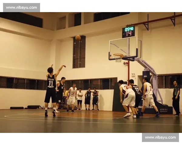 篮球比赛攻防转换与战术博弈深度解析与实战启示全面策略思维探讨